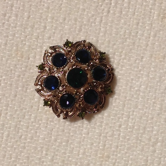 Broach - Picture 1 of 1